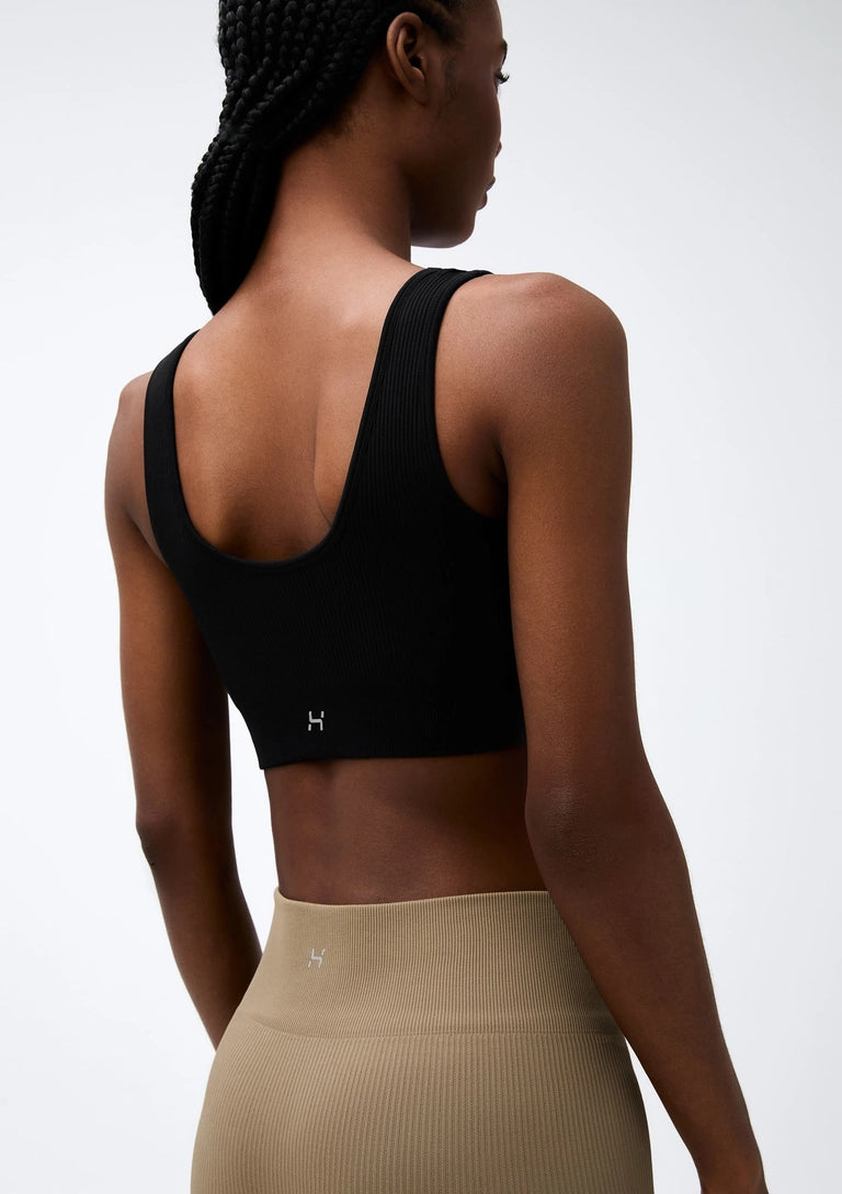 Top esportivo canelado sem costura